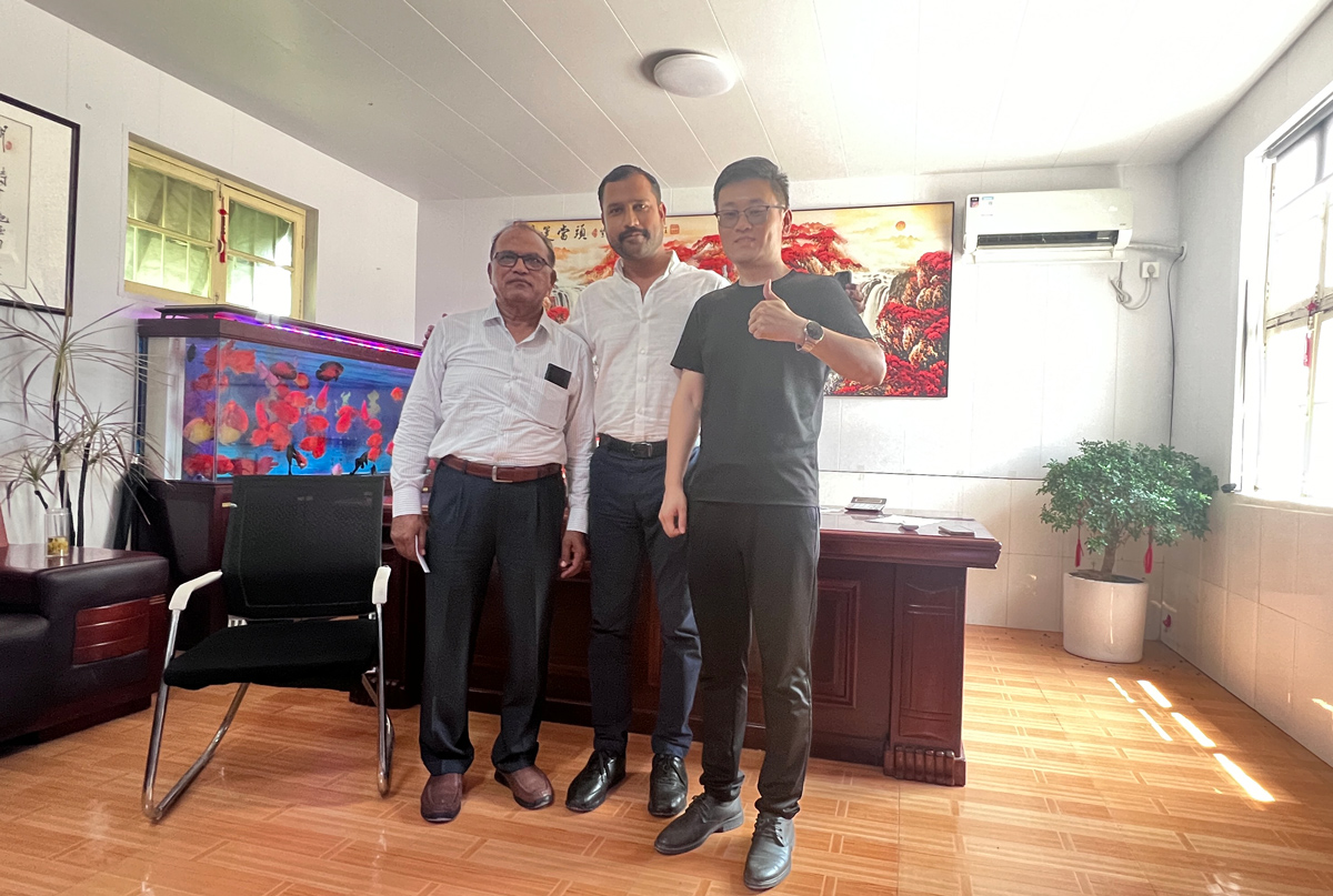 Malaysian Customer Purchases 4 Vertical Hydraulic Balers After Finding Us on Facebook