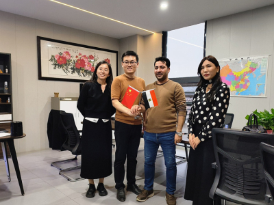 Egyptian Customer Purchases Horizontal Hydraulic Baler After Discovering Us on Facebook