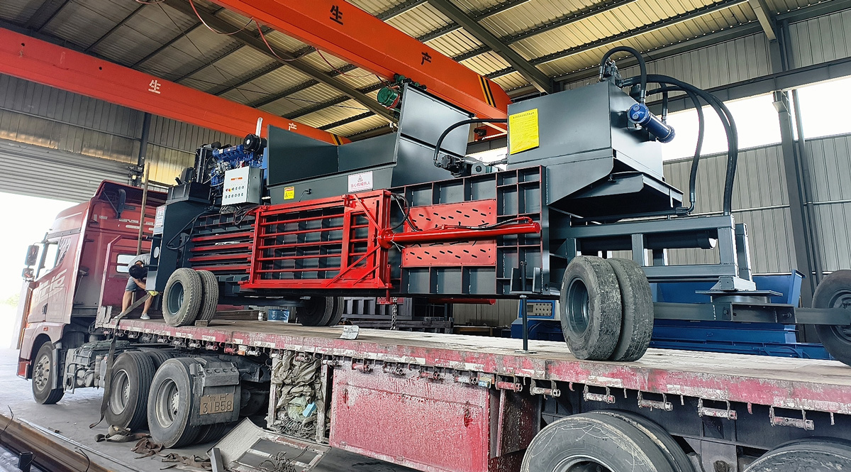 Egyptian Customer Purchases Horizontal Hydraulic Baler After Discovering Us on Facebook