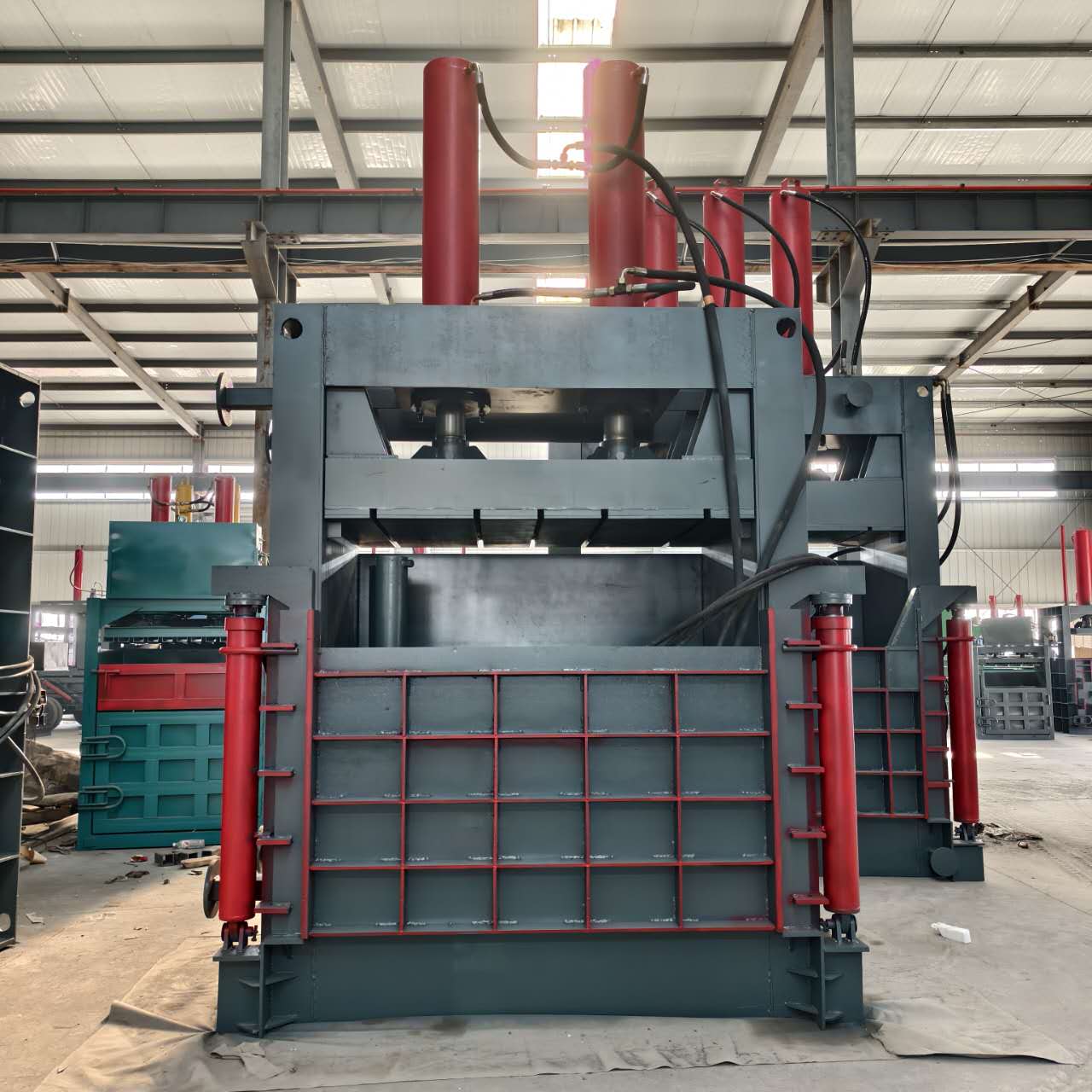 Vertical Hydraulic Baler